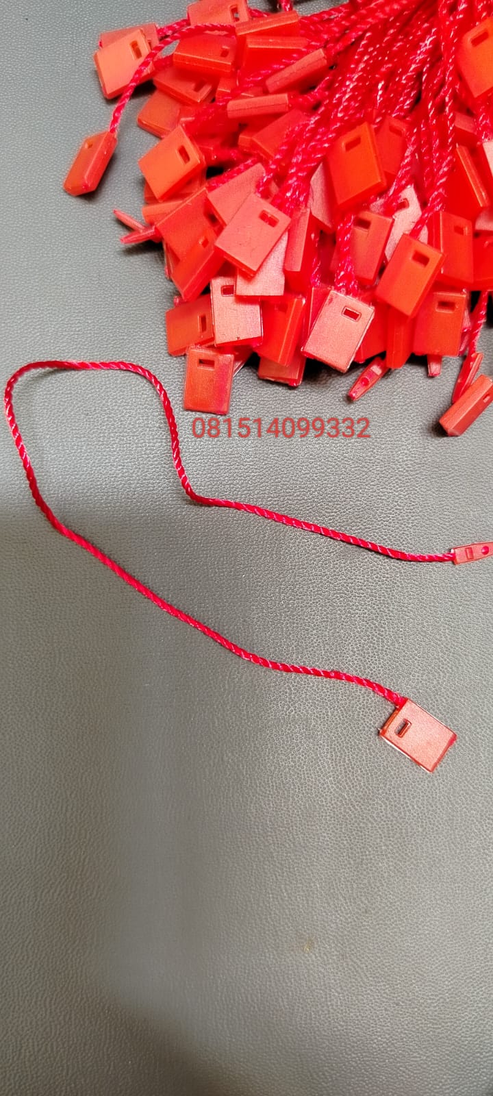Tali Hang Tag Warna Merah 081514099332