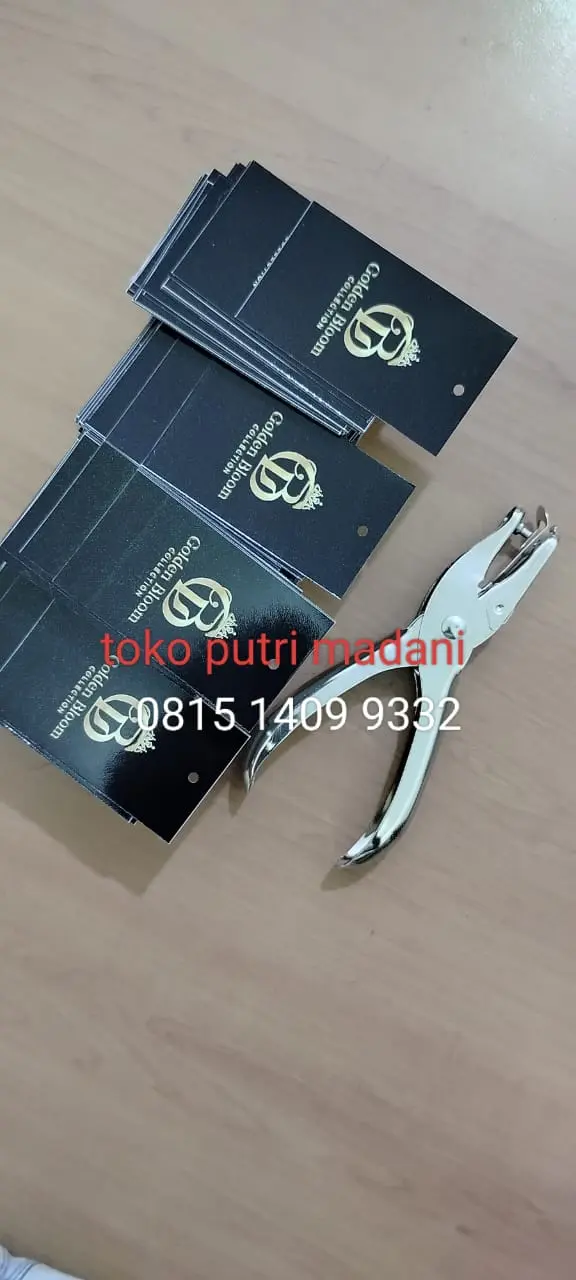 Alat Pembolong Hang Tag