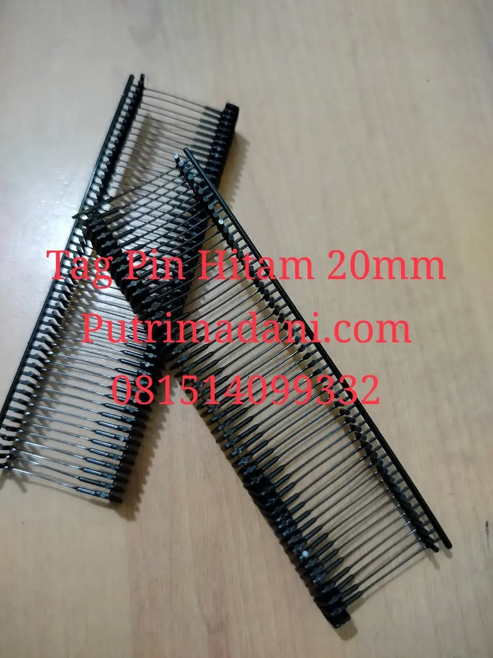 Tag Pin hitam 20MM