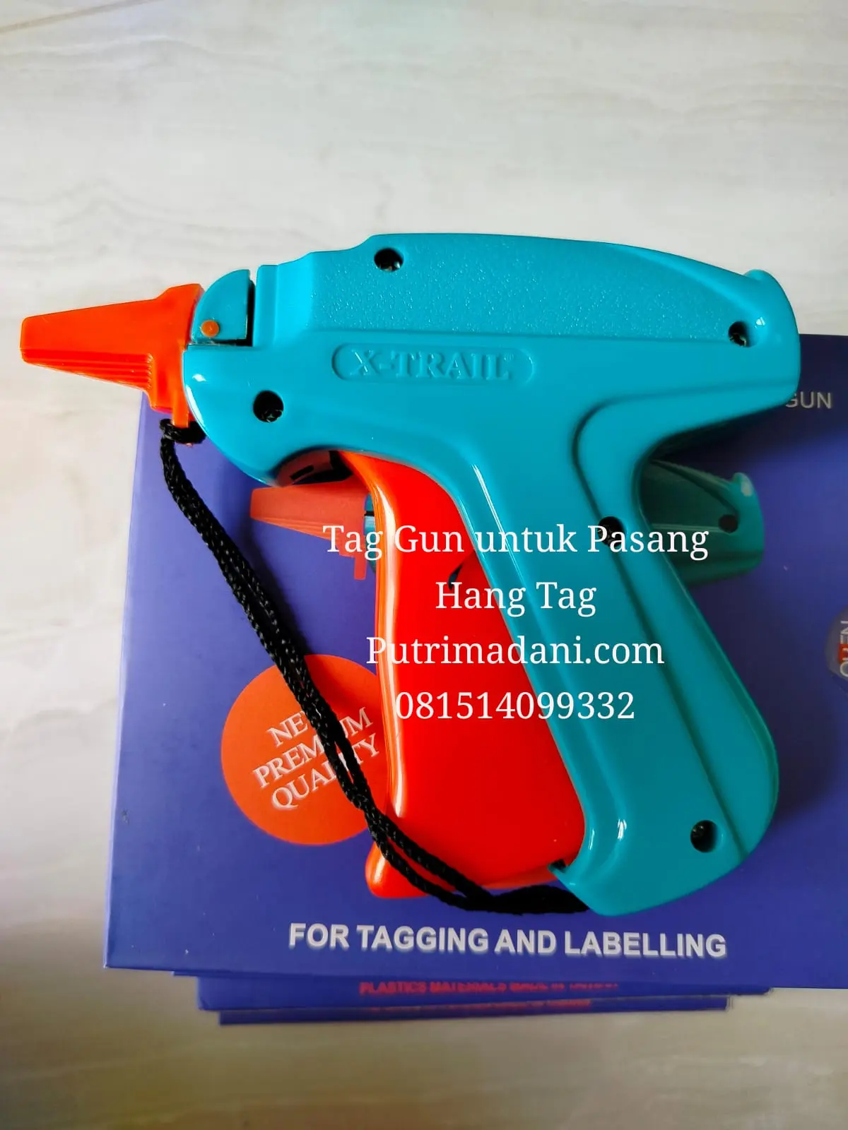 Tag Gun untuk Pasang Hang Tag